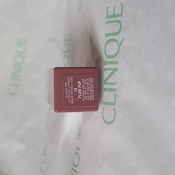 ⭐️HP⭐️ Clinique Pop Lip Colour + Primer Lipstick | Plum Pop | NEW, NEVER USED - Picture 3 of 3